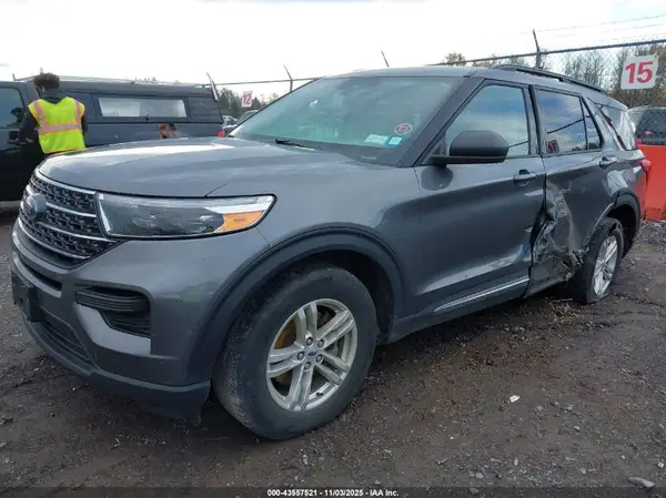 1FMSK8DH3NGC39165 2022 FORD EXPLORER - Image 2