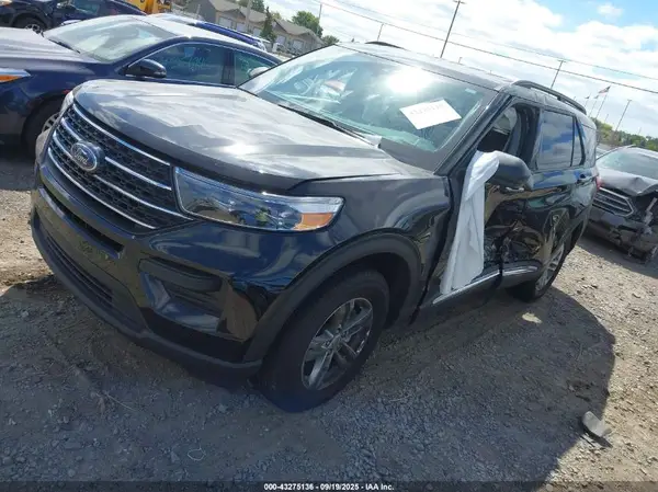 1FMSK8DH3NGC51588 2022 FORD EXPLORER - Image 2