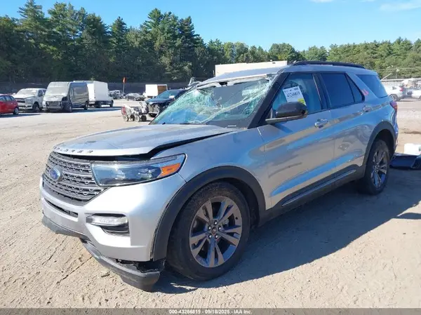 1FMSK8DH3PGA77766 2023 FORD EXPLORER - Image 2