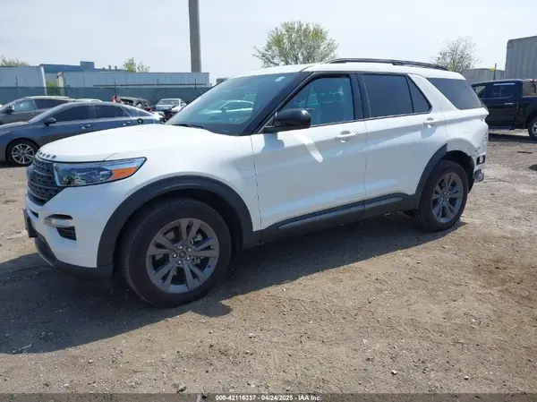1FMSK8DH3RGA19370 2024 FORD EXPLORER - Image 2