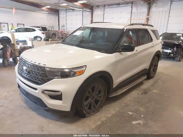 1FMSK8DH3RGA55012 2024 FORD EXPLORER - Image 2
