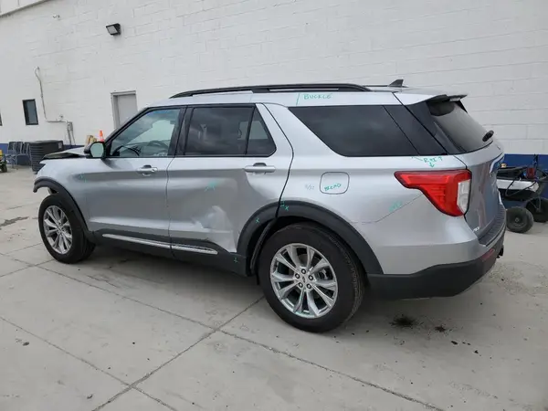 1FMSK8DH3RGA64051 2024 FORD EXPLORER - Image 2