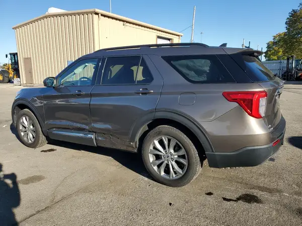 1FMSK8DH4MGA60132 2021 FORD EXPLORER - Image 2