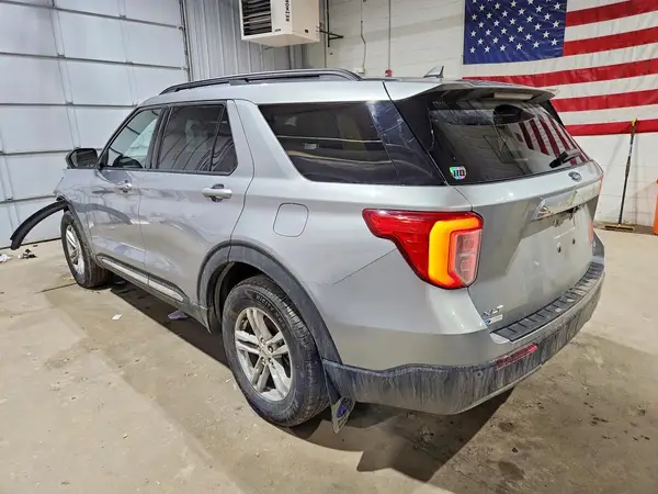 1FMSK8DH4MGA90327 2021 FORD EXPLORER - Image 2