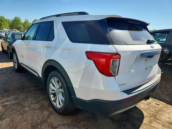 1FMSK8DH4MGC48262 2021 FORD EXPLORER - Image 2
