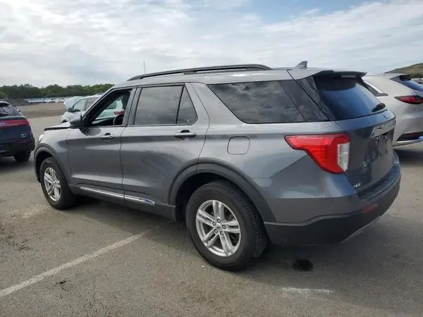 1FMSK8DH4NGA31117 2022 FORD EXPLORER - Image 2
