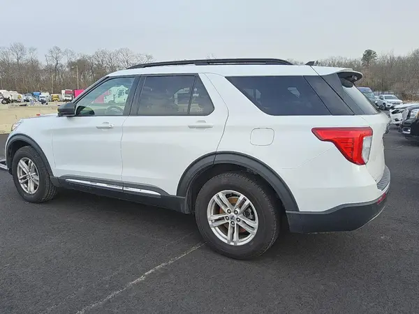 1FMSK8DH4NGA39315 2022 FORD EXPLORER - Image 2