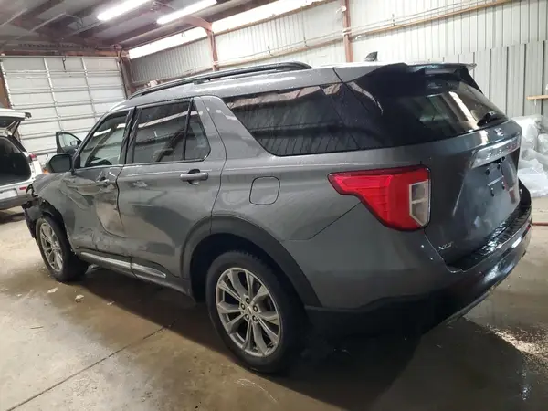 1FMSK8DH4NGA47317 2022 FORD EXPLORER - Image 2