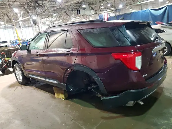 1FMSK8DH4NGA47365 2022 FORD EXPLORER - Image 2