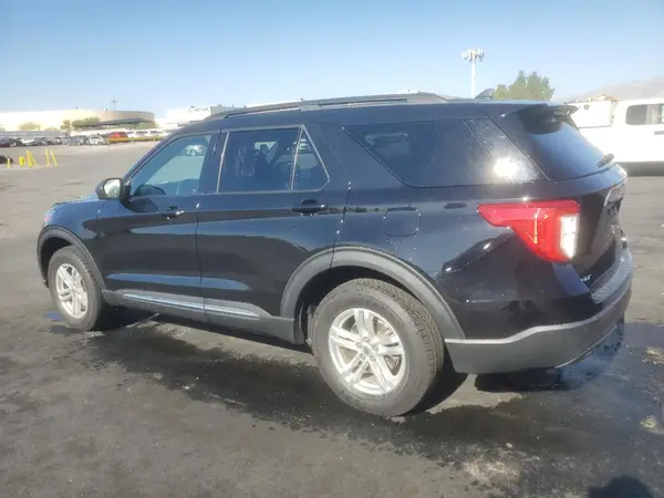 1FMSK8DH4NGB05118 2022 FORD EXPLORER - Image 2