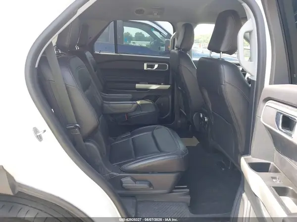 1FMSK8DH4NGB27247 2022 FORD EXPLORER - Image 8