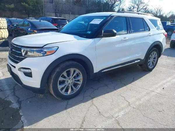 1FMSK8DH4NGB28818 2022 FORD EXPLORER - Image 2