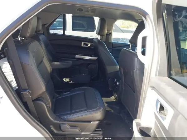 1FMSK8DH4NGB28818 2022 FORD EXPLORER - Image 8