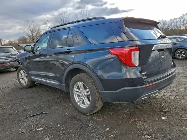 1FMSK8DH4NGB54643 2022 FORD EXPLORER - Image 2