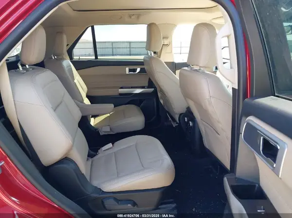 1FMSK8DH4NGB57574 2022 FORD EXPLORER - Image 8