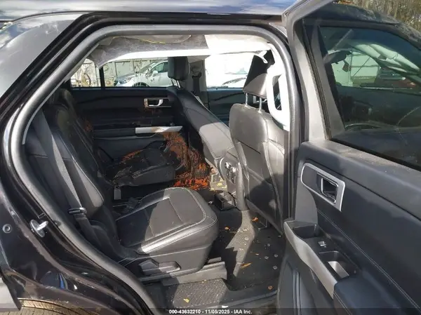 1FMSK8DH4NGB68168 2022 FORD EXPLORER - Image 8