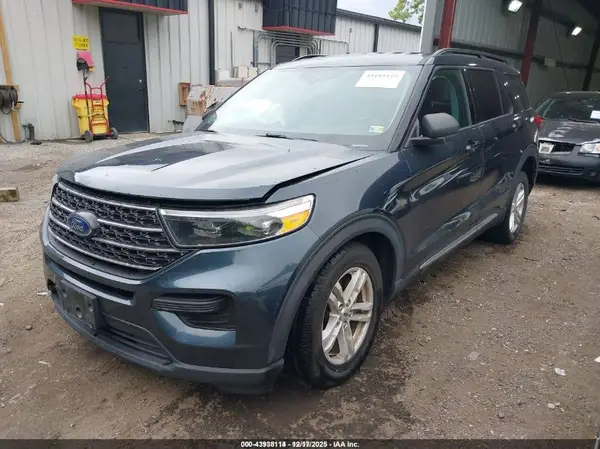 1FMSK8DH4NGB68185 2022 FORD EXPLORER - Image 2