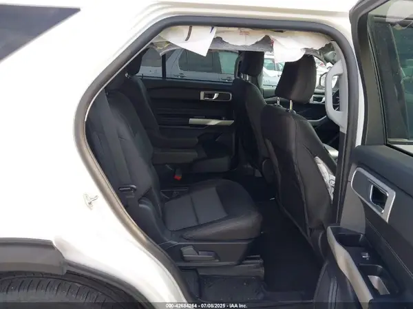 1FMSK8DH4NGB86783 2022 FORD EXPLORER - Image 8