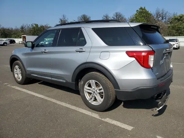 1FMSK8DH4NGB92308 2022 FORD EXPLORER - Image 2
