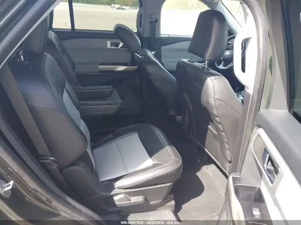 1FMSK8DH4NGB96648 2022 FORD EXPLORER - Image 8