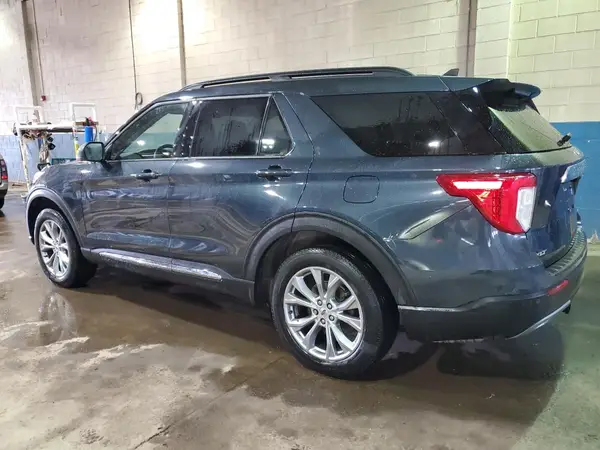 1FMSK8DH4NGC51034 2022 FORD EXPLORER - Image 2