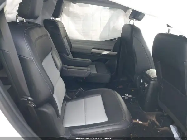 1FMSK8DH4PGA71894 2023 FORD EXPLORER - Image 8