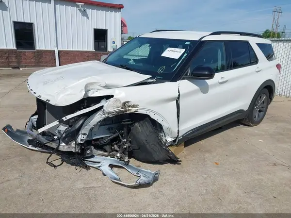 1FMSK8DH4PGB33827 2023 FORD EXPLORER - Image 2