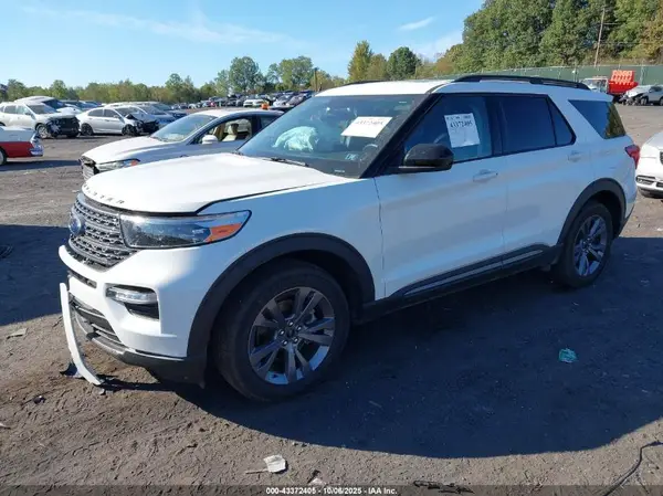 1FMSK8DH4PGB62941 2023 FORD EXPLORER - Image 2