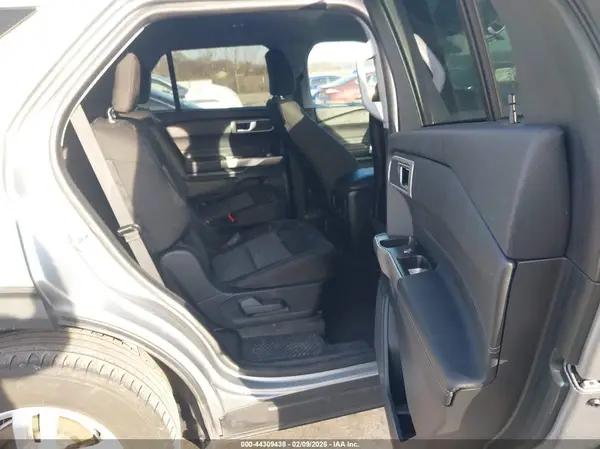1FMSK8DH4PGB68139 2023 FORD EXPLORER - Image 8