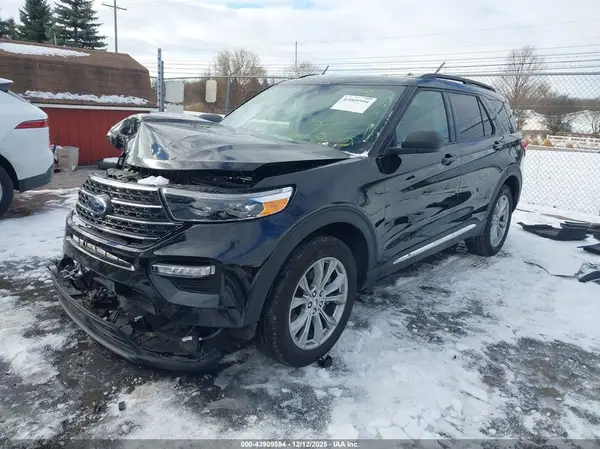 1FMSK8DH4PGB94885 2023 FORD EXPLORER - Image 2