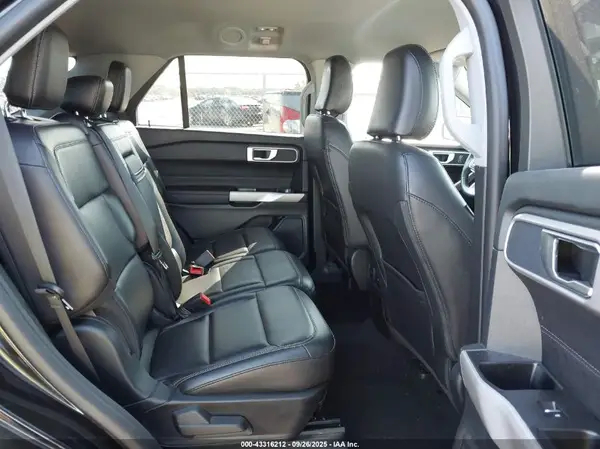 1FMSK8DH4RGA03484 2024 FORD EXPLORER - Image 8