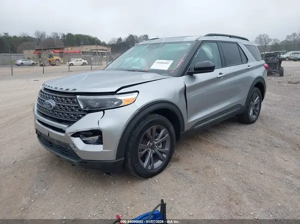 1FMSK8DH4RGA08555 2024 FORD EXPLORER - Image 2