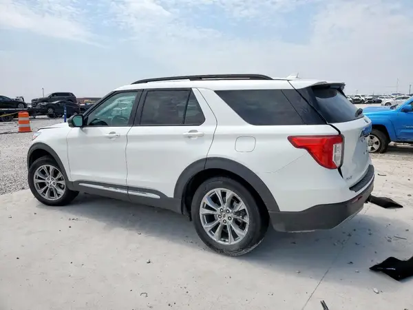 1FMSK8DH4RGA36033 2024 FORD EXPLORER - Image 2