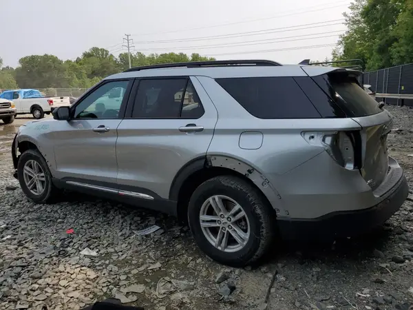 1FMSK8DH4RGA45430 2024 FORD EXPLORER - Image 2