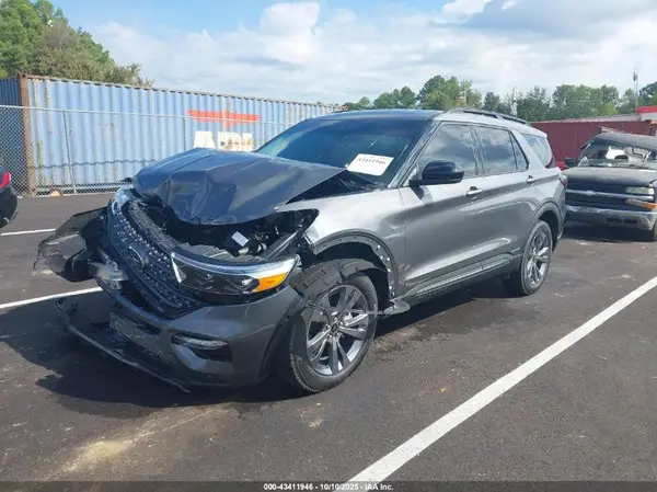 1FMSK8DH4RGA63832 2024 FORD EXPLORER - Image 2