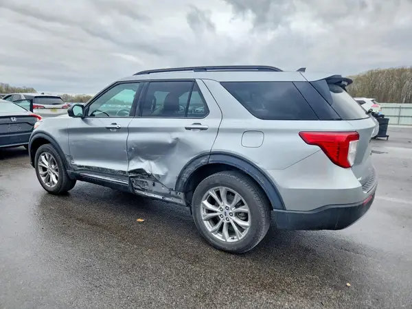 1FMSK8DH4RGA64561 2024 FORD EXPLORER - Image 2