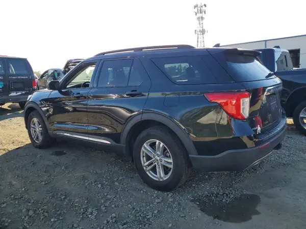 1FMSK8DH5MGA48202 2021 FORD EXPLORER - Image 2
