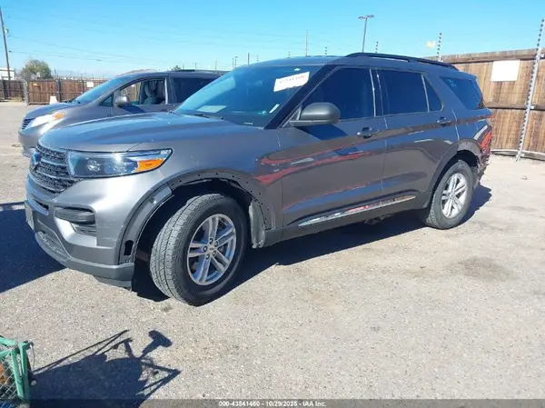 1FMSK8DH5MGA52363 2021 FORD EXPLORER - Image 2