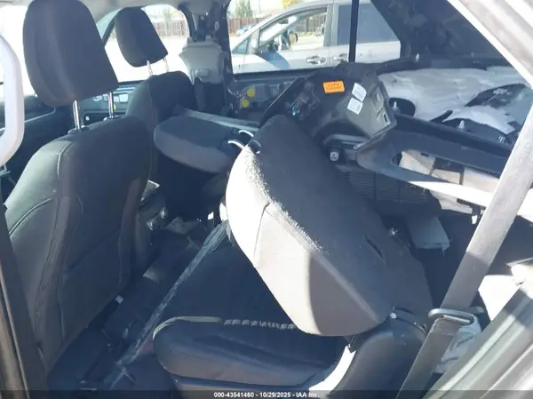 1FMSK8DH5MGA52363 2021 FORD EXPLORER - Image 8