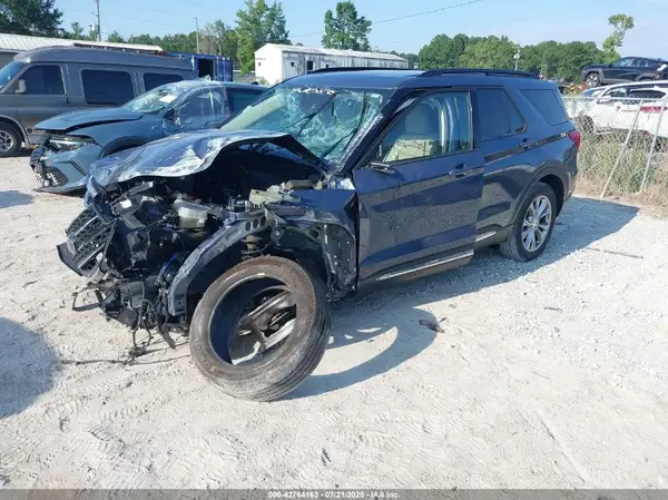 1FMSK8DH5MGA56168 2021 FORD EXPLORER - Image 2