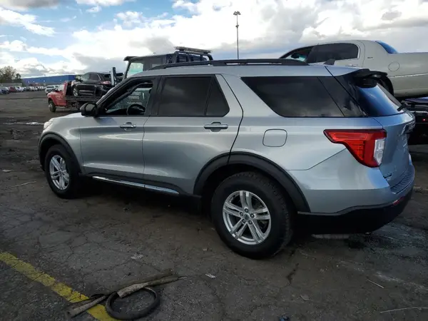 1FMSK8DH5MGA69261 2021 FORD EXPLORER - Image 2