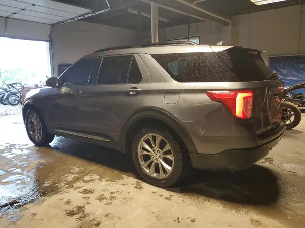 1FMSK8DH5MGC12869 2021 FORD EXPLORER - Image 2