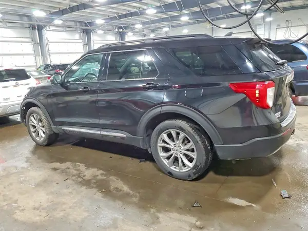 1FMSK8DH5MGC30000 2021 FORD EXPLORER - Image 2
