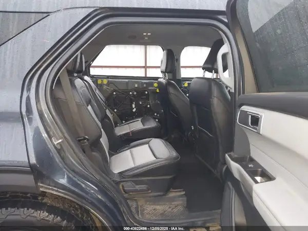 1FMSK8DH5NGA07084 2022 FORD EXPLORER - Image 8