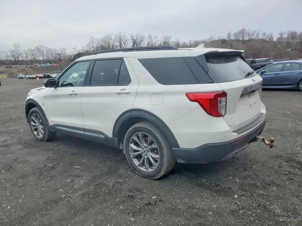 1FMSK8DH5NGA24919 2022 FORD EXPLORER - Image 2