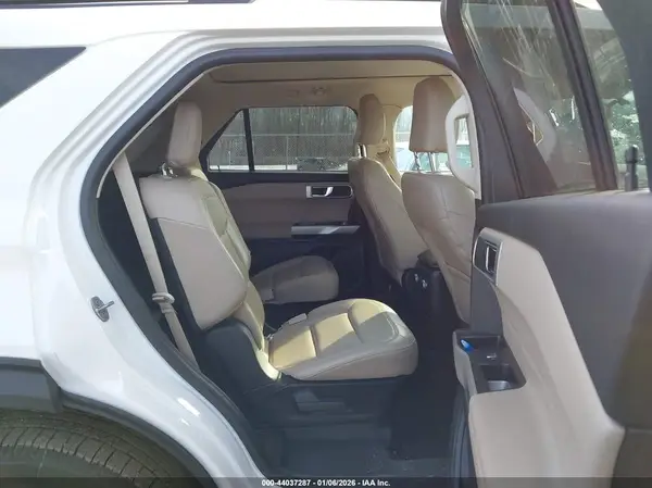 1FMSK8DH5NGA38688 2022 FORD EXPLORER - Image 8