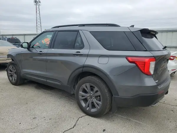 1FMSK8DH5NGA44572 2022 FORD EXPLORER - Image 2