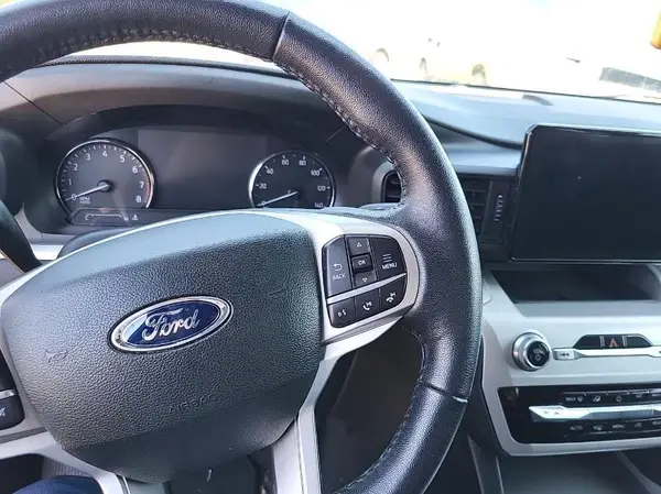 1FMSK8DH5NGB00106 2022 FORD EXPLORER - Image 2