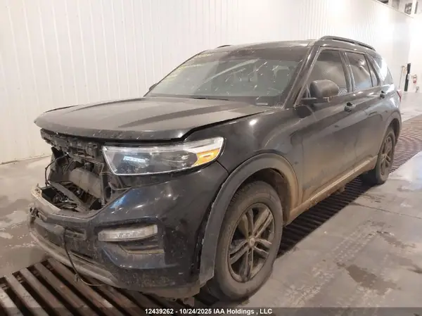 1FMSK8DH5NGB04561 2022 FORD EXPLORER - Image 2
