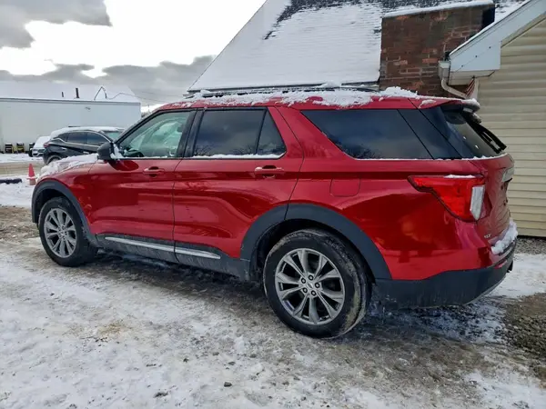 1FMSK8DH5NGB24146 2022 FORD EXPLORER - Image 2
